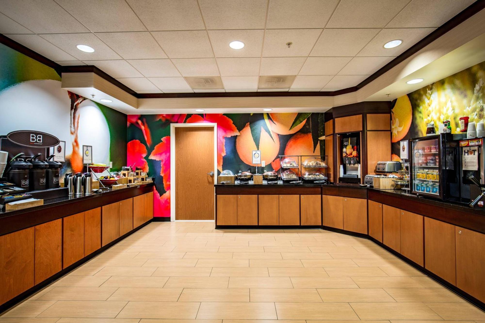 Fairfield Inn And Suites By Marriott Portsmouth Exeter Buitenkant foto